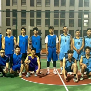 展風采，促交流|縱覽線纜集團與國潮鋁業(yè)舉辦“迎新春 促交流”籃球友誼賽